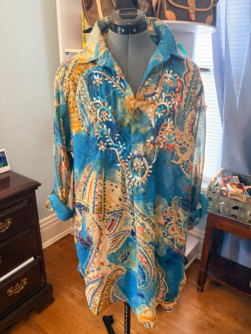 Anu Blue Paisley Embroidered Tunic Sz L Boho Festival Resortwear Vacation Summer
